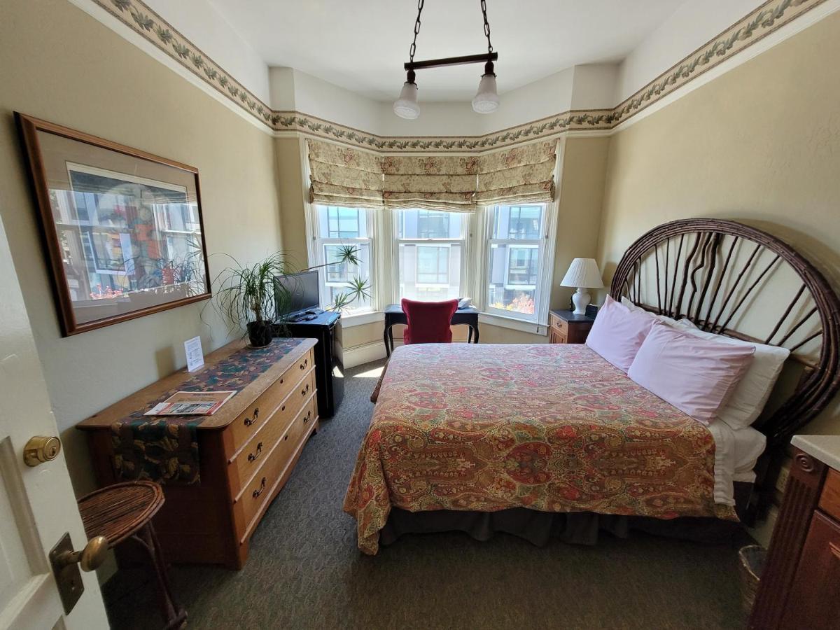 Chambre Double Deluxe avec Salle de Bains Commune