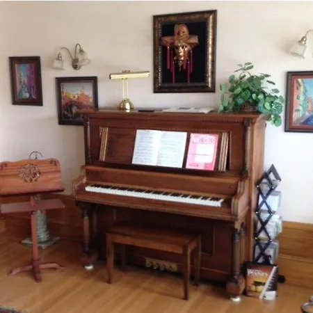 Beautiful Edwardian Victorian Homestay B&B-3