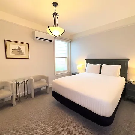 The Grove Inn-3